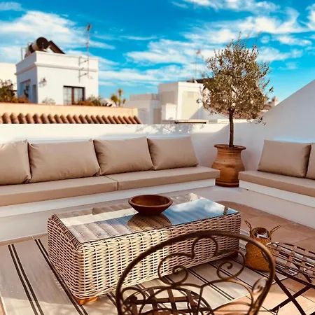 Boutique Plaza Cantarero Konukevi 4*