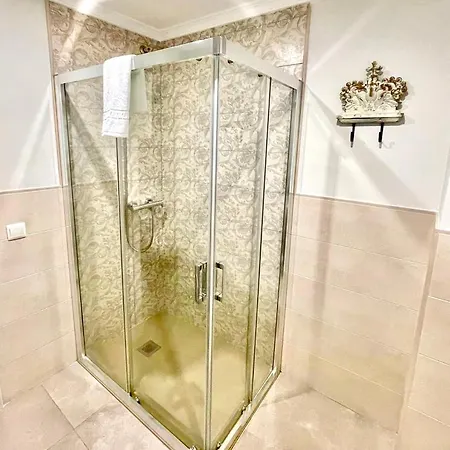 Boutique Plaza Cantarero בית הארחה