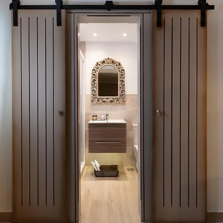 Boutique Plaza Cantarero Konukevi Nerja